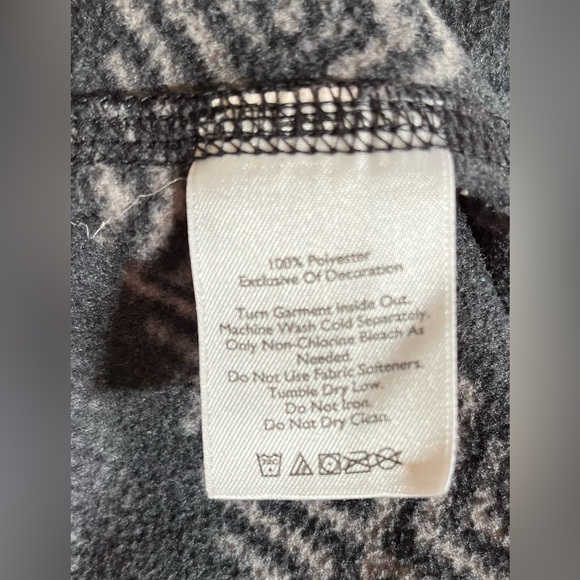 Eddie Bauer three-quarter zip sweatshirt - Picture 5 of 9